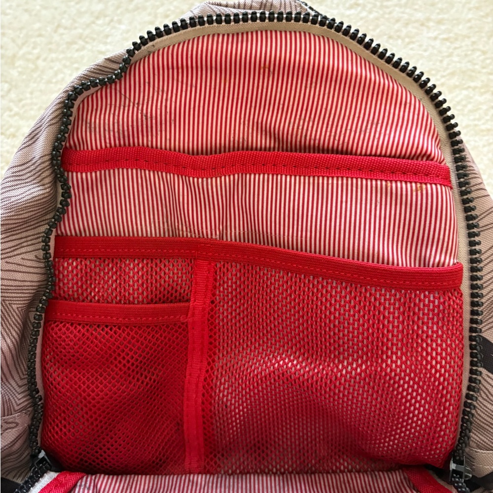 Herschel Supply Company Unisex Backpack. Retired Pattern. - Picture 5 of 6